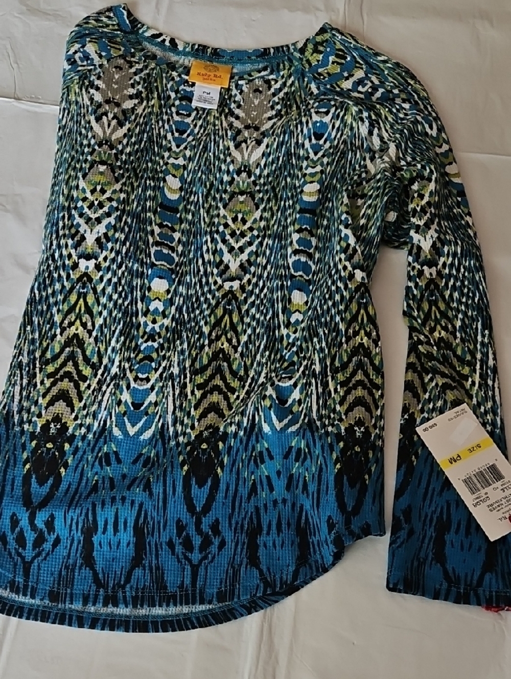 Kelly & Katie Blue, Green & Black Patterned Long-Sleeve Top